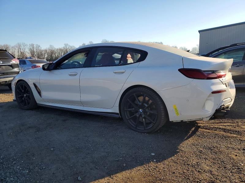 2023 BMW M8