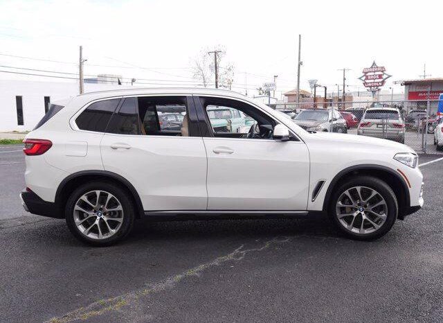 
								2019 BMW X5 full									