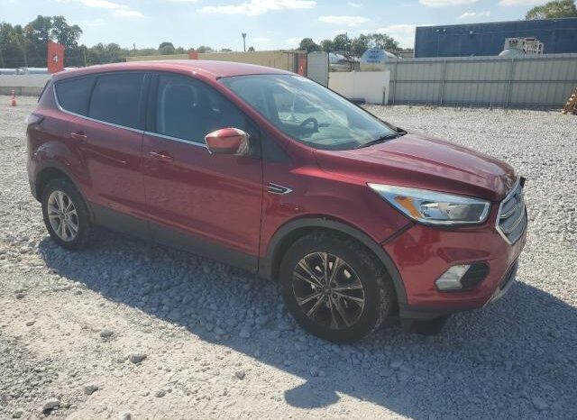 
								2017 Ford Escape se full									