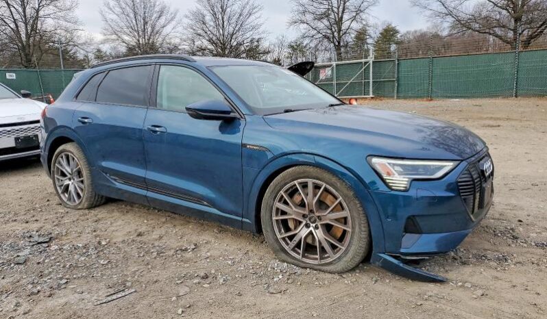 
								2021 Audi E-tron full									