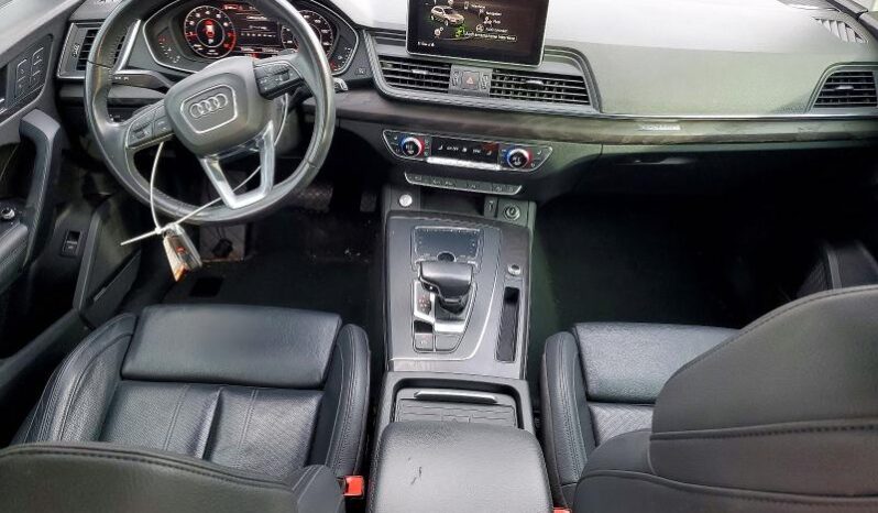 
								2020 Audi Q5 full									