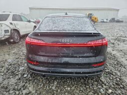 
										2023 Audi E-tron full									