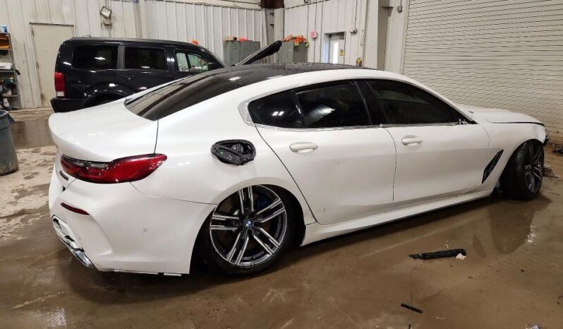 
								2021 BMW M8 full									