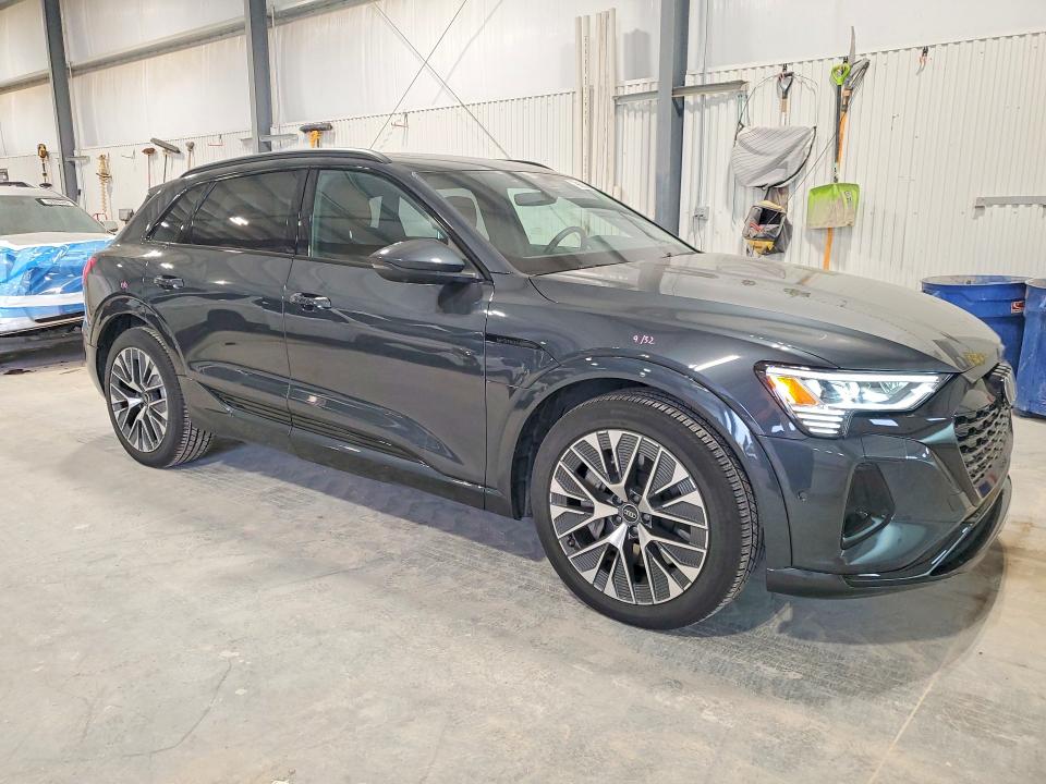 2024 Audi Q8