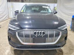 
										2021 Audi E-tron full									