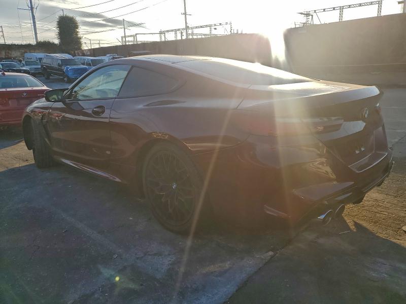 2022 BMW M8