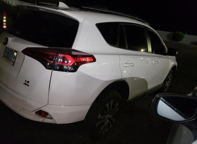 
								2018 Toyota Rav4 full									