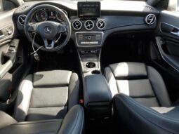 
										2017 Mercedes-benz Cla 250 4m full									