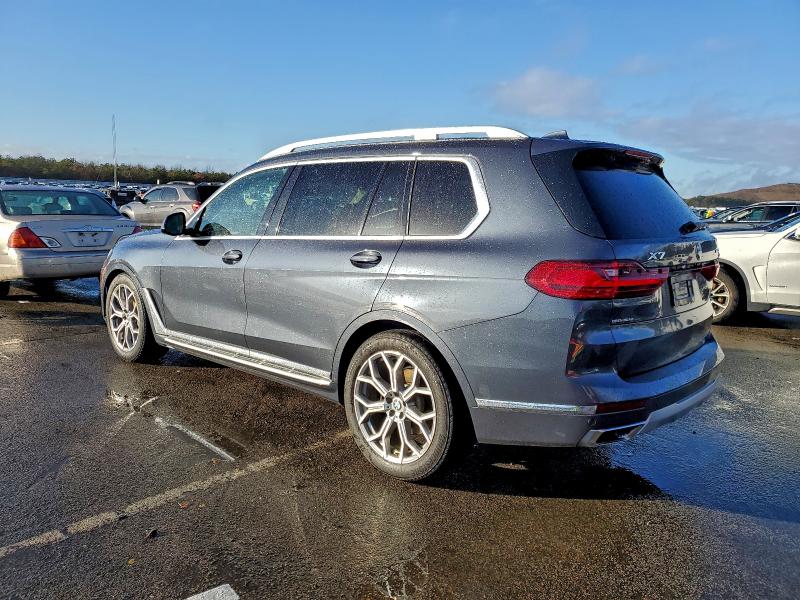 2020 BMW X7