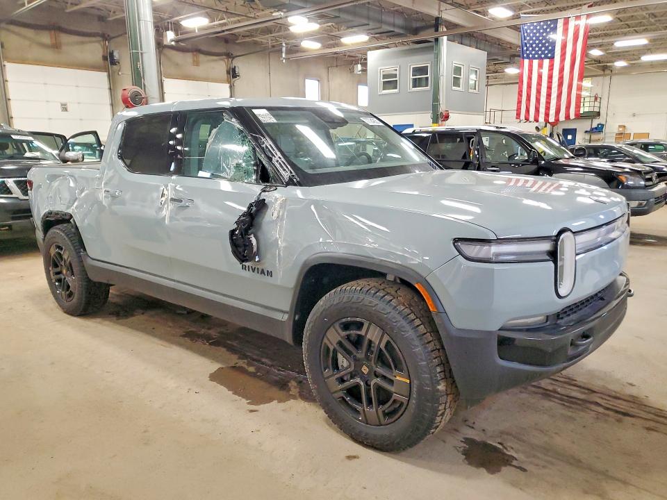 2025 Rivian R1t