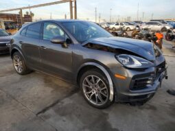 
										2021 Porsche Cayenne full									