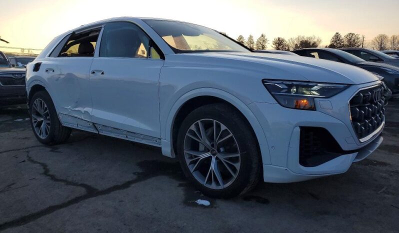 
								2024 Audi Q8 full									