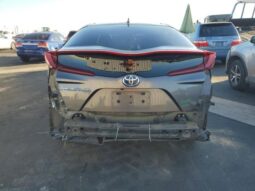 
										2017 Toyota Prius prim full									