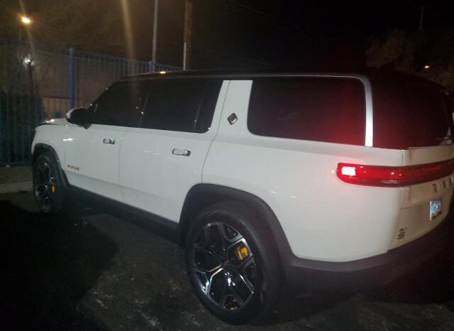 
								2024 Rivian R1s full									