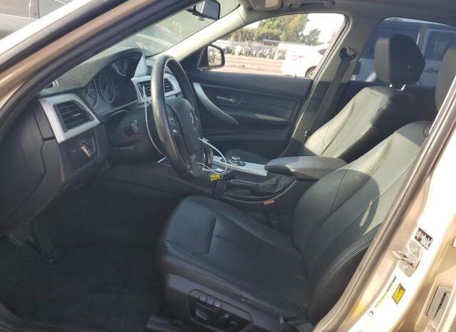 
								2013 BMW 3 series full									