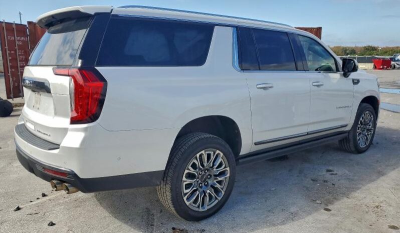 
								2023 Gmc Yukon full									