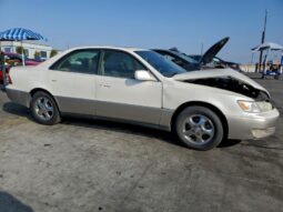 
										1998 Lexus Es 300 full									
