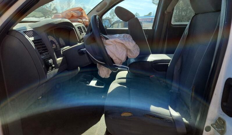 
								2005 Dodge Dakota full									