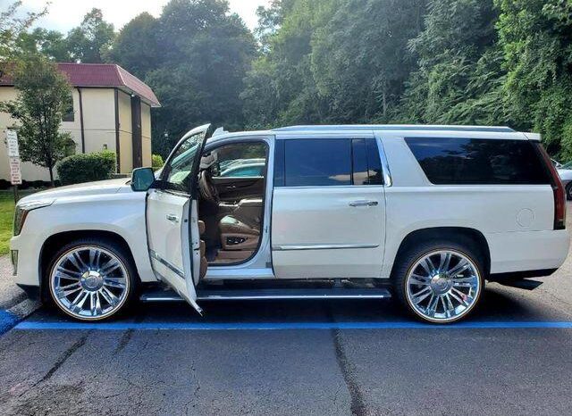 
								2016 Cadillac Escalade full									