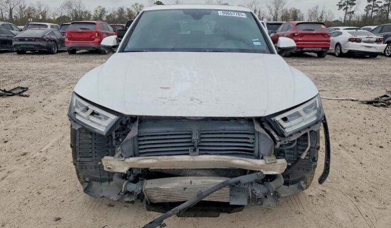 
								2018 Audi Q5 full									