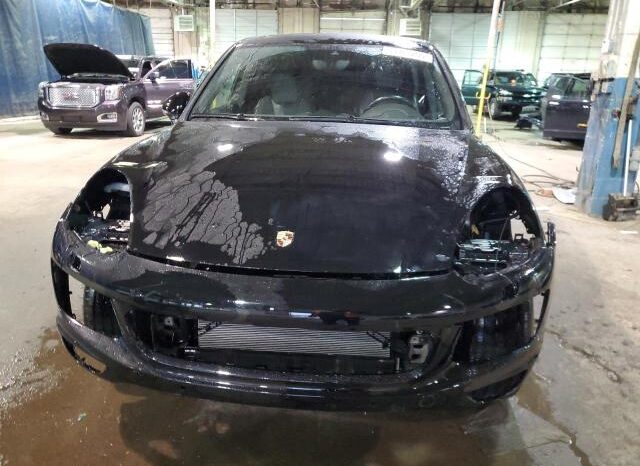 
								2017 Porsche Cayenne full									