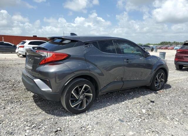 
								2021 Toyota C-hr full									
