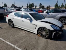 
										2016 Porsche Panamera full									