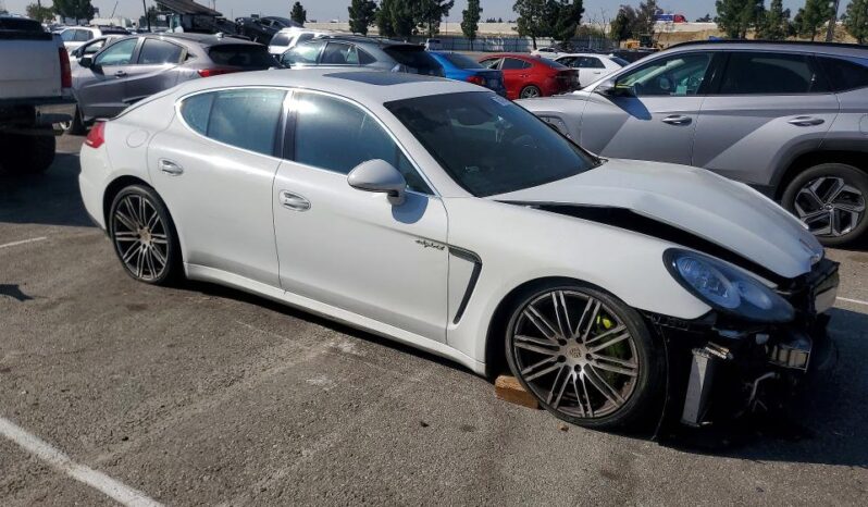 
								2016 Porsche Panamera full									