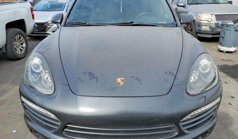 
								2013 Porsche Cayenne full									