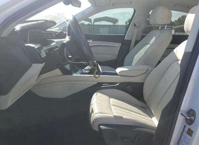 
								2021 Audi E-tron full									