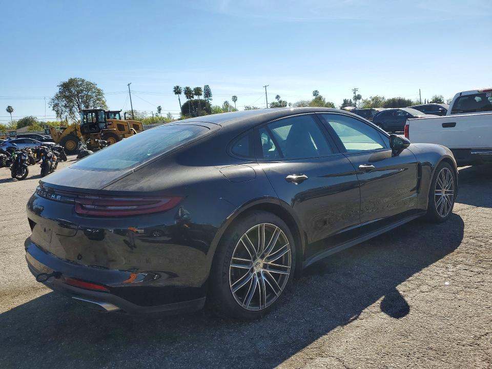 2020 Porsche Panamera