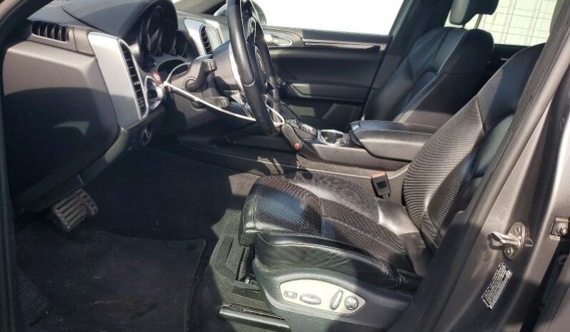 
								2018 Porsche Cayenne full									
