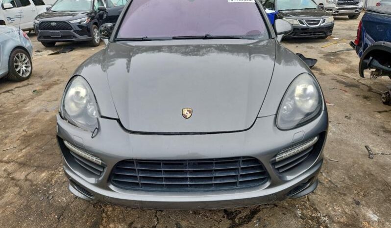 
								2014 Porsche Cayenne full									
