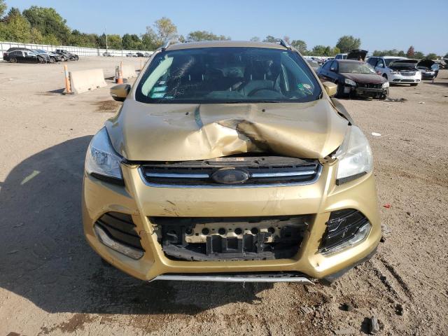 2015 Ford Escape tit