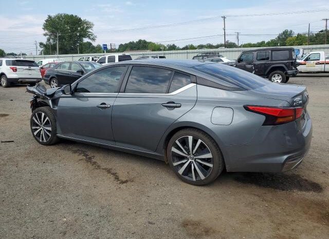 
								2020 Nissan Altima sr full									