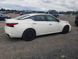 
										2023 Nissan Altima s full									