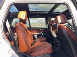 
										2020 BMW X7 full									
