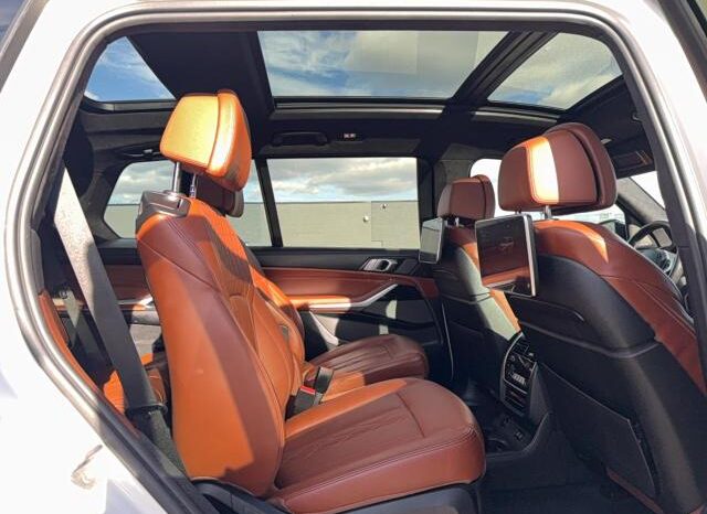 
								2020 BMW X7 full									