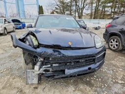 
										2023 Porsche Cayenne full									