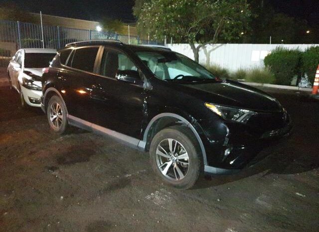 
								2018 Toyota Rav4 full									