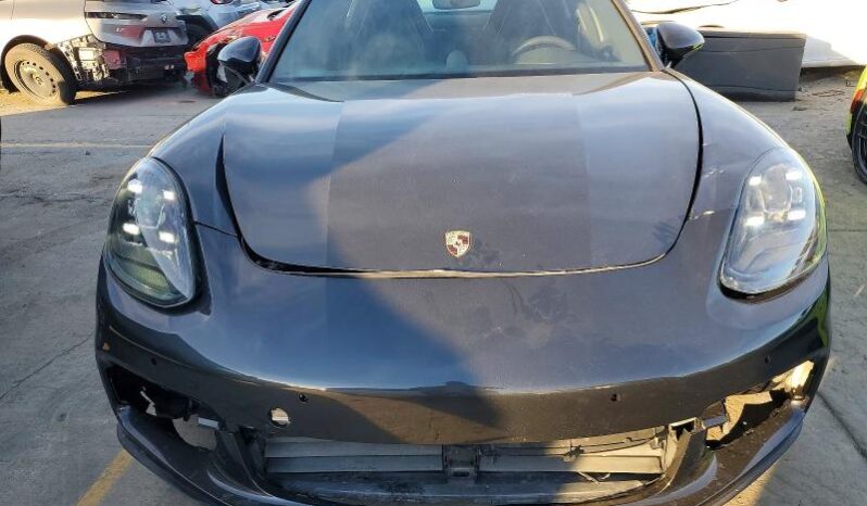 
								2017 Porsche Panamera full									