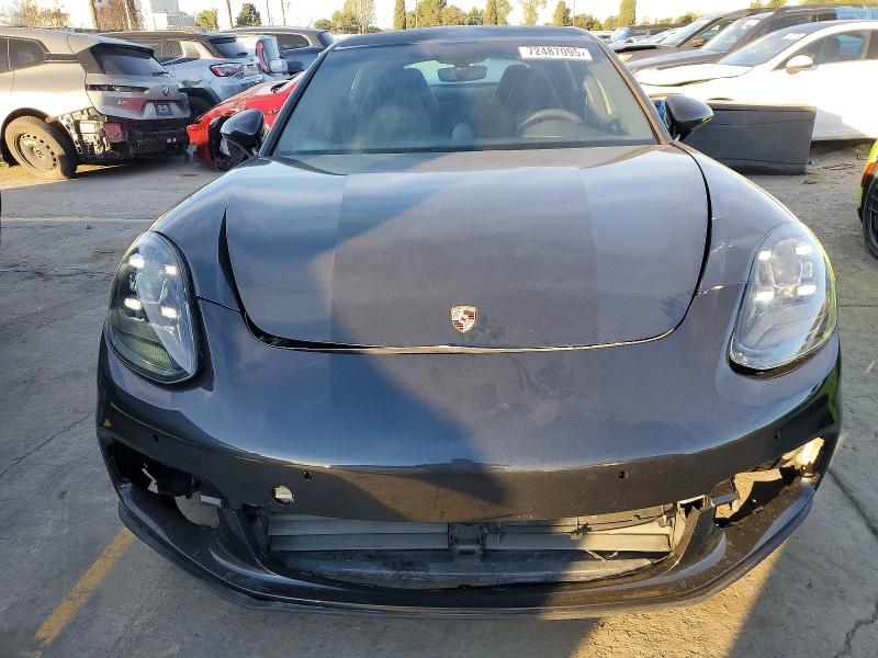 2017 Porsche Panamera