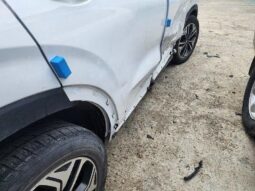 
										HYUNDAI SANTA FE full									