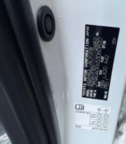 
										TOYOTA CAMRY Hybrid full									