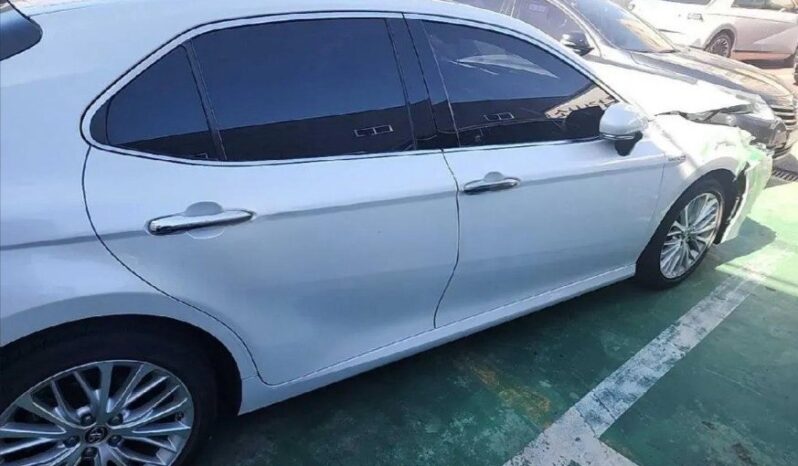
								TOYOTA CAMRY Hybrid full									