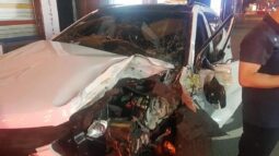 
										HYUNDAI SANTA FE full									