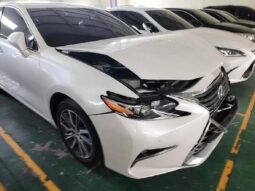 
										LEXUS ES300H full									