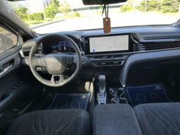 
										TOYOTA CAMRY Hybrid full									