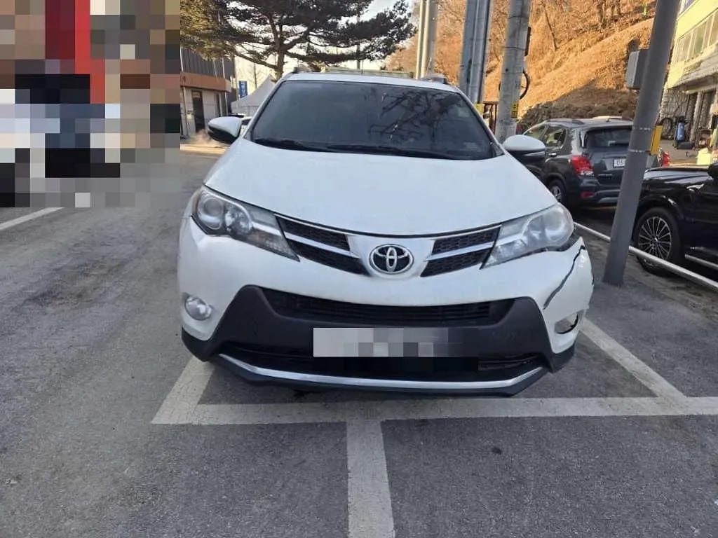TOYOTA RAV 4