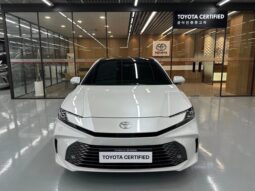 
										TOYOTA CAMRY Hybrid full									